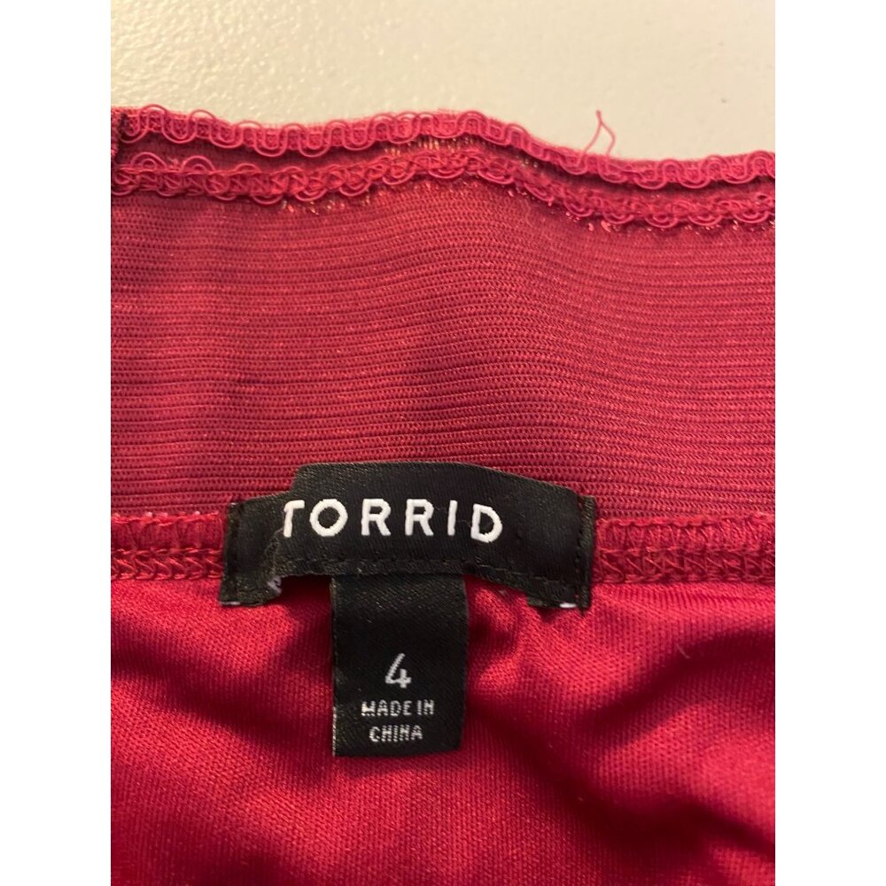 Torrid Short Flare Skirt Shell Raspberry Torrid size 4 or 4X - Picture 3 of 9